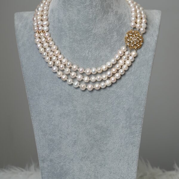 Feranmi - Luxurious 3-Layer Freshwater Pearl Necklace Set