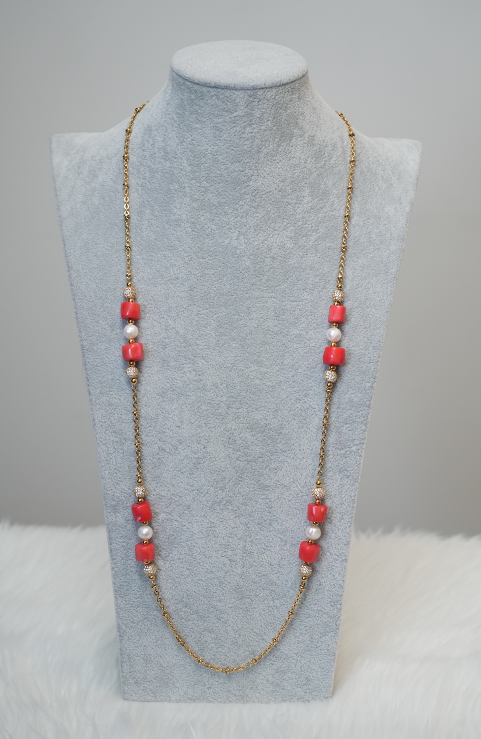 Lota - Elegant Freshwater Pearl and Coral Necklace