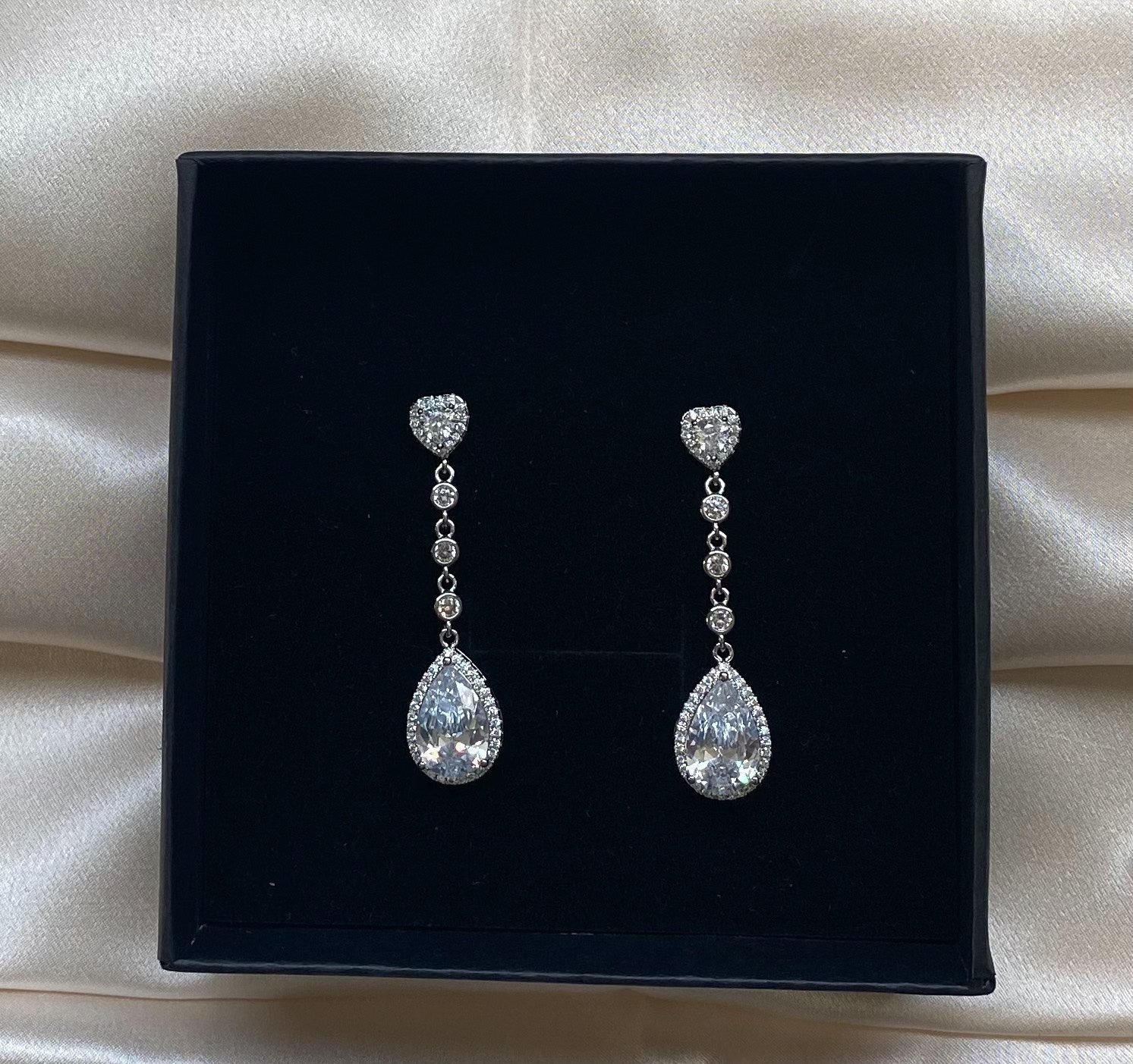 Vandana - Teardrop Crystal Earrings
