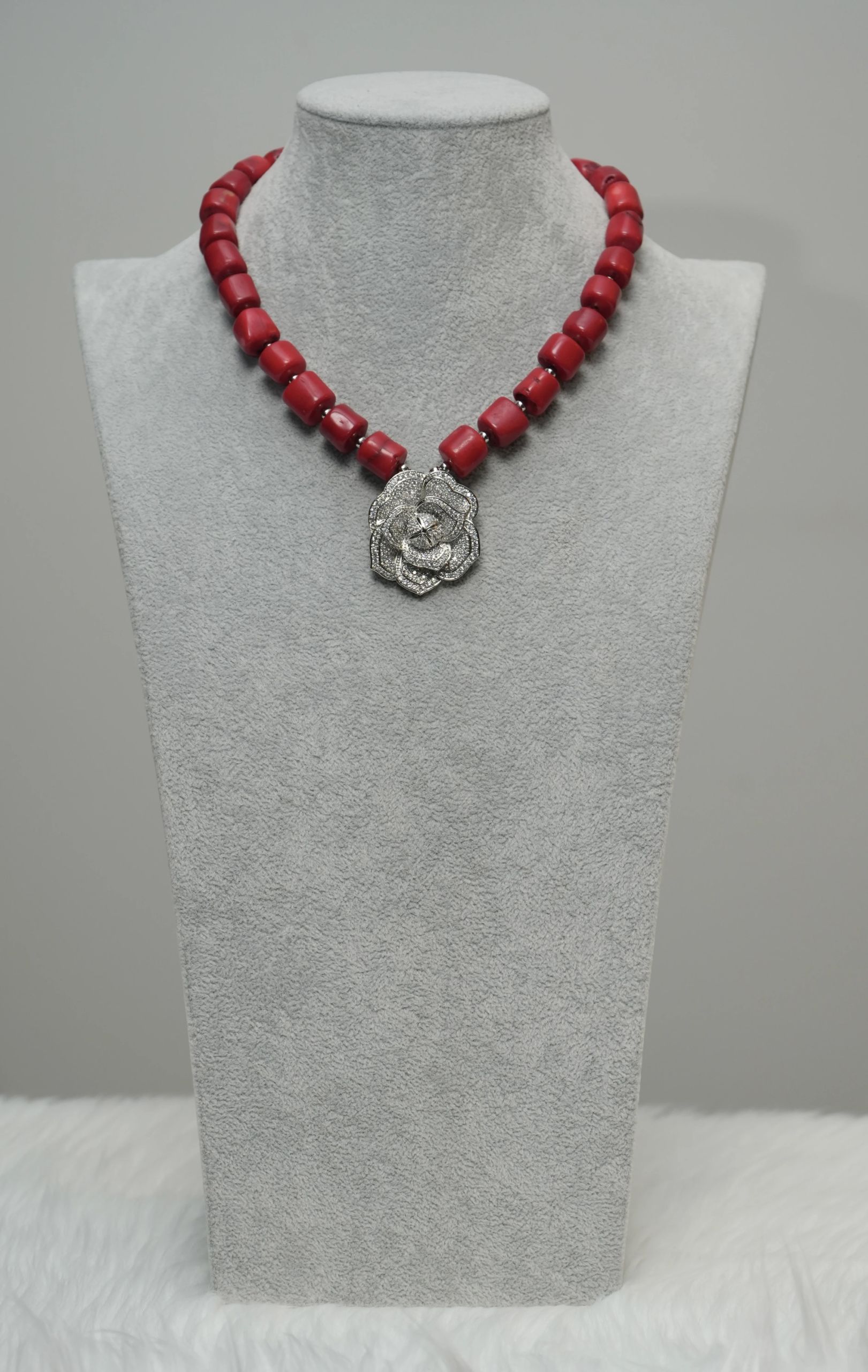 Ama - One Layer Red Coral Necklace Set with Silver Rose Pendant